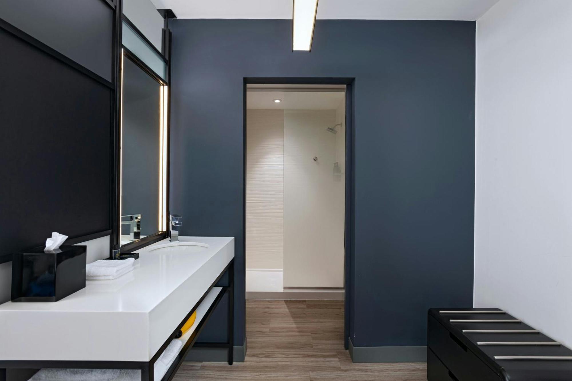 Отель Aloft Austin Southwest Экстерьер фото