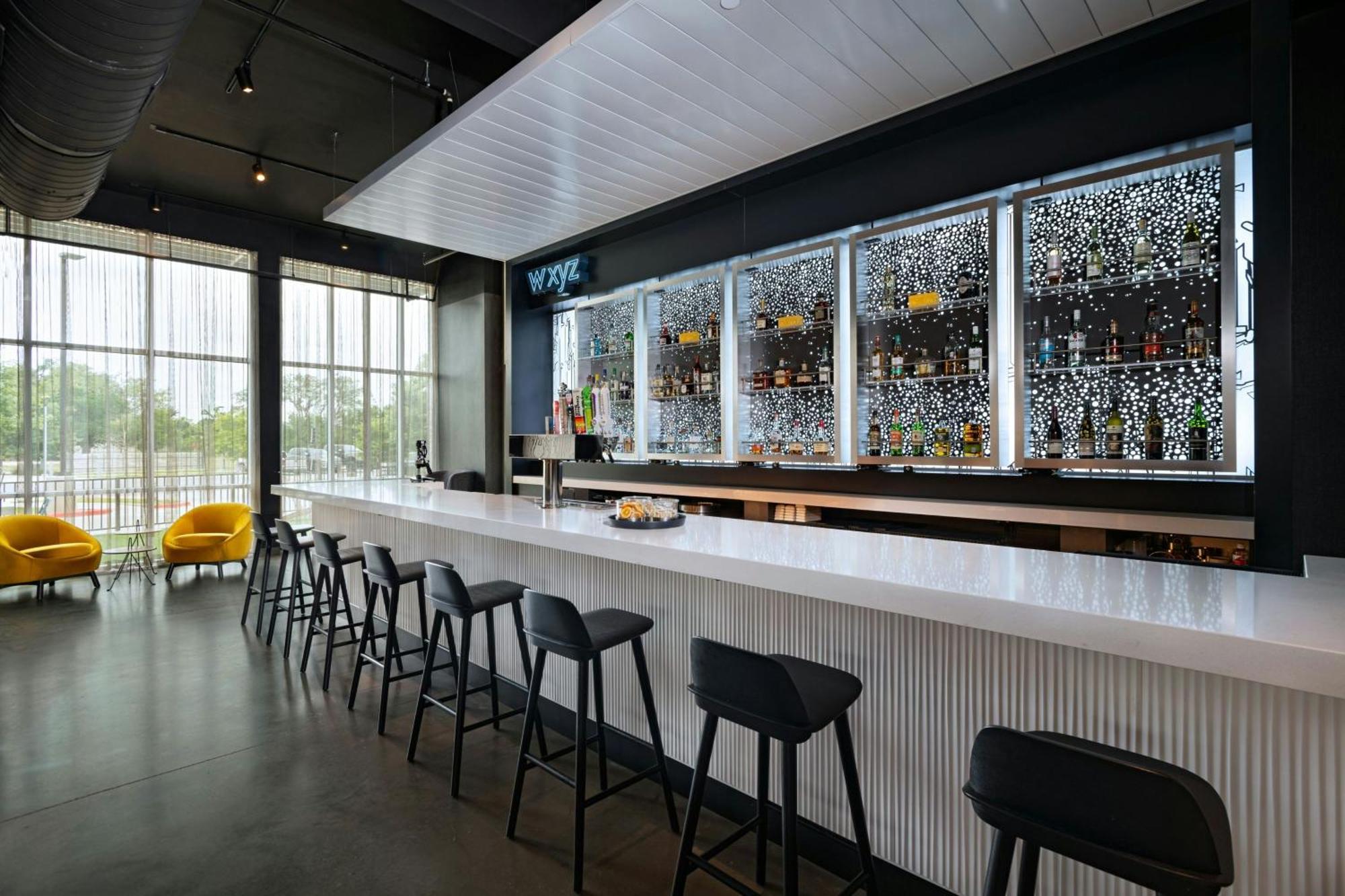 Отель Aloft Austin Southwest Экстерьер фото