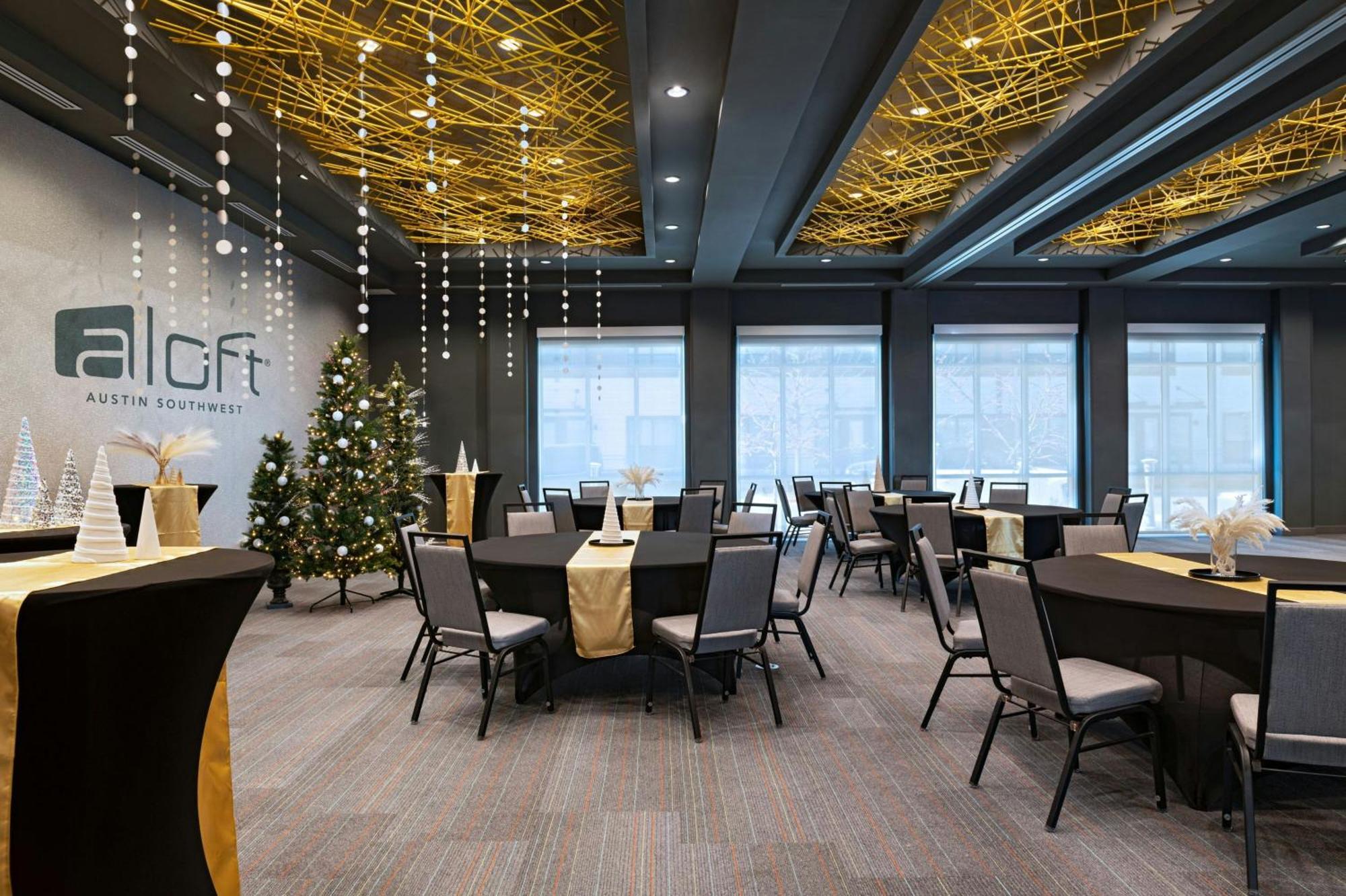 Отель Aloft Austin Southwest Экстерьер фото